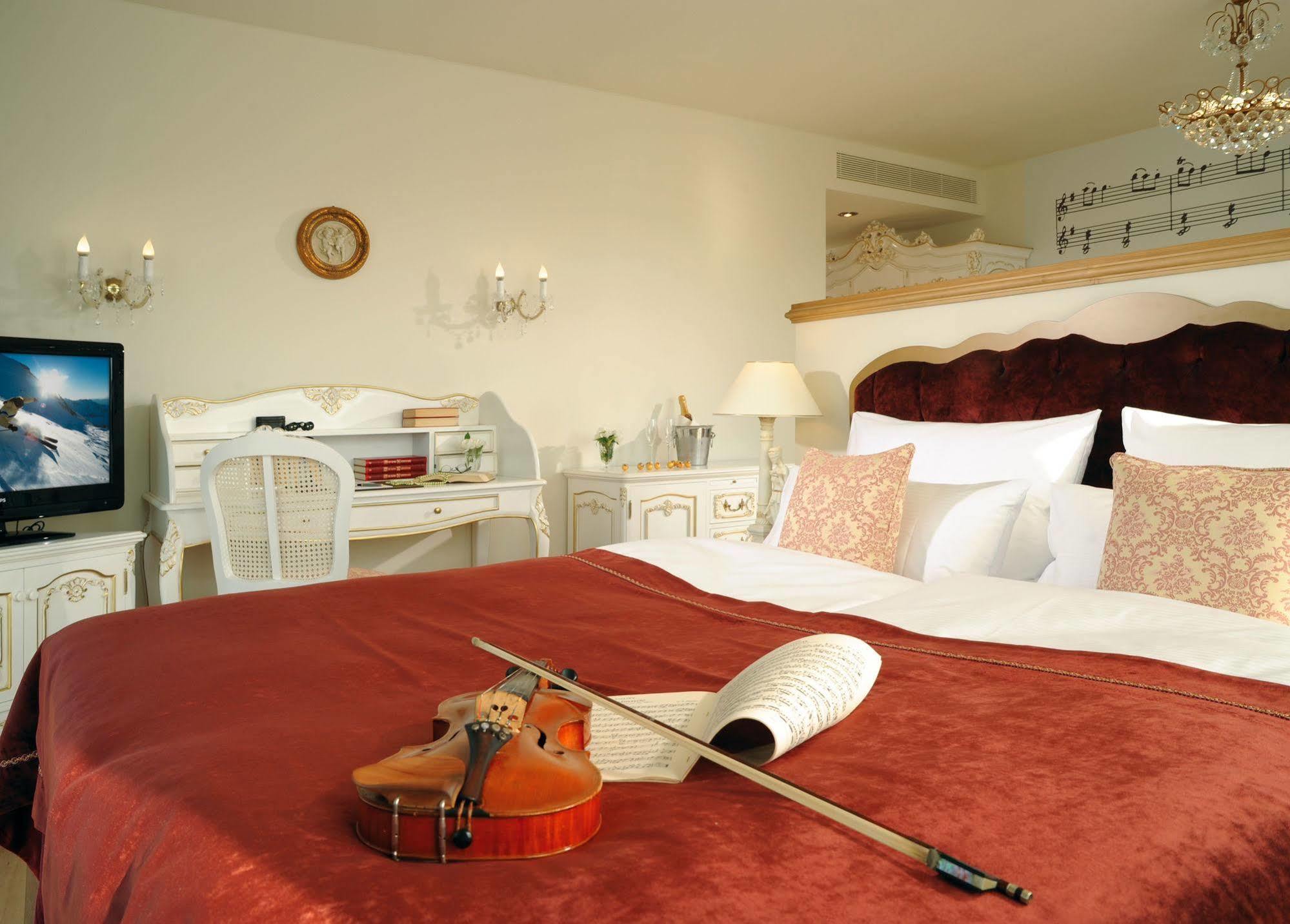 Hotel Fire & Ice Duesseldorf/Neuss Eksteriør billede